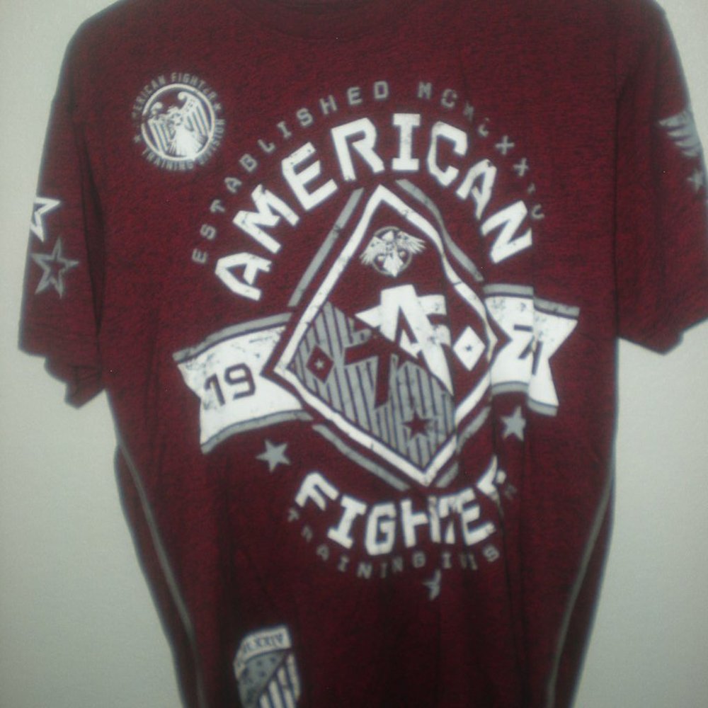 AMERICAN FIGHTER Brand T Shirt Size Large NWOT Buckle